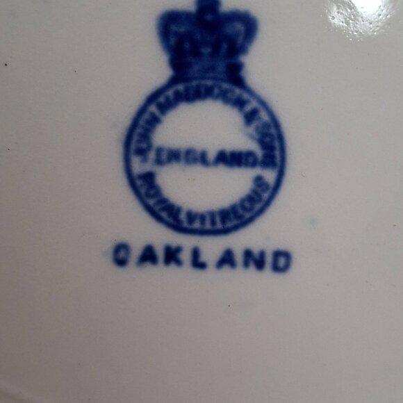 Antique John Maddock & Sons England "Oakland Blue" Blue Transfer Luncheon Plate - Picture 3 of 3